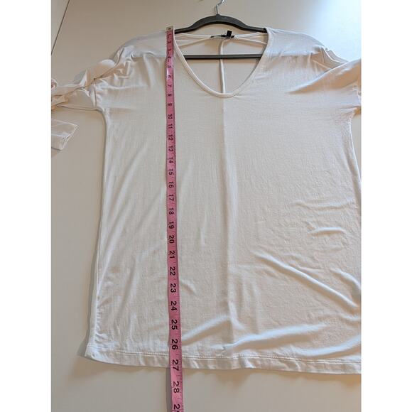 Vince Top Micro Modal V Neck Back Seams Relaxed Soft Cream Minimalist Size S - Picture 11 of 11